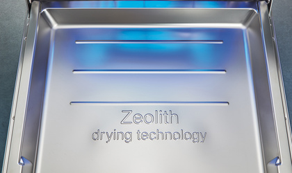 Zeolith Trocknen – Für glänzende Spülergebnisse bei Schick Elektrotechnik in Wiesenttal